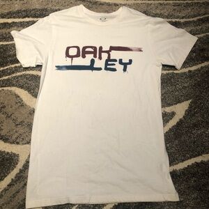 Oakley white spell out t shirt sz  medium
